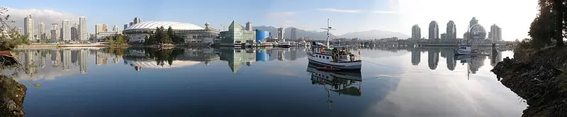 從 False Creek 眺望 BC Place（溫哥華市景）