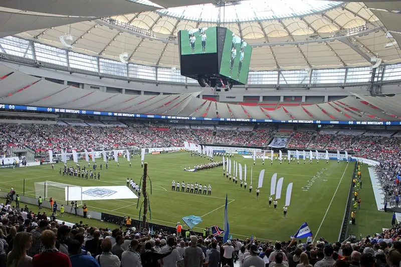 英屬哥倫比亞體育館 BC Place 外觀（日間），位於溫哥華市中心